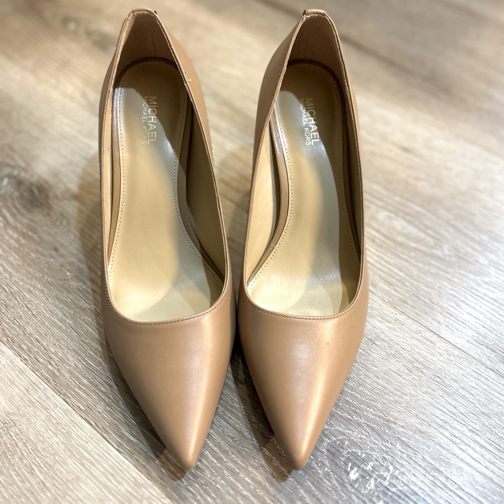 Michael Kors heels size 8.5